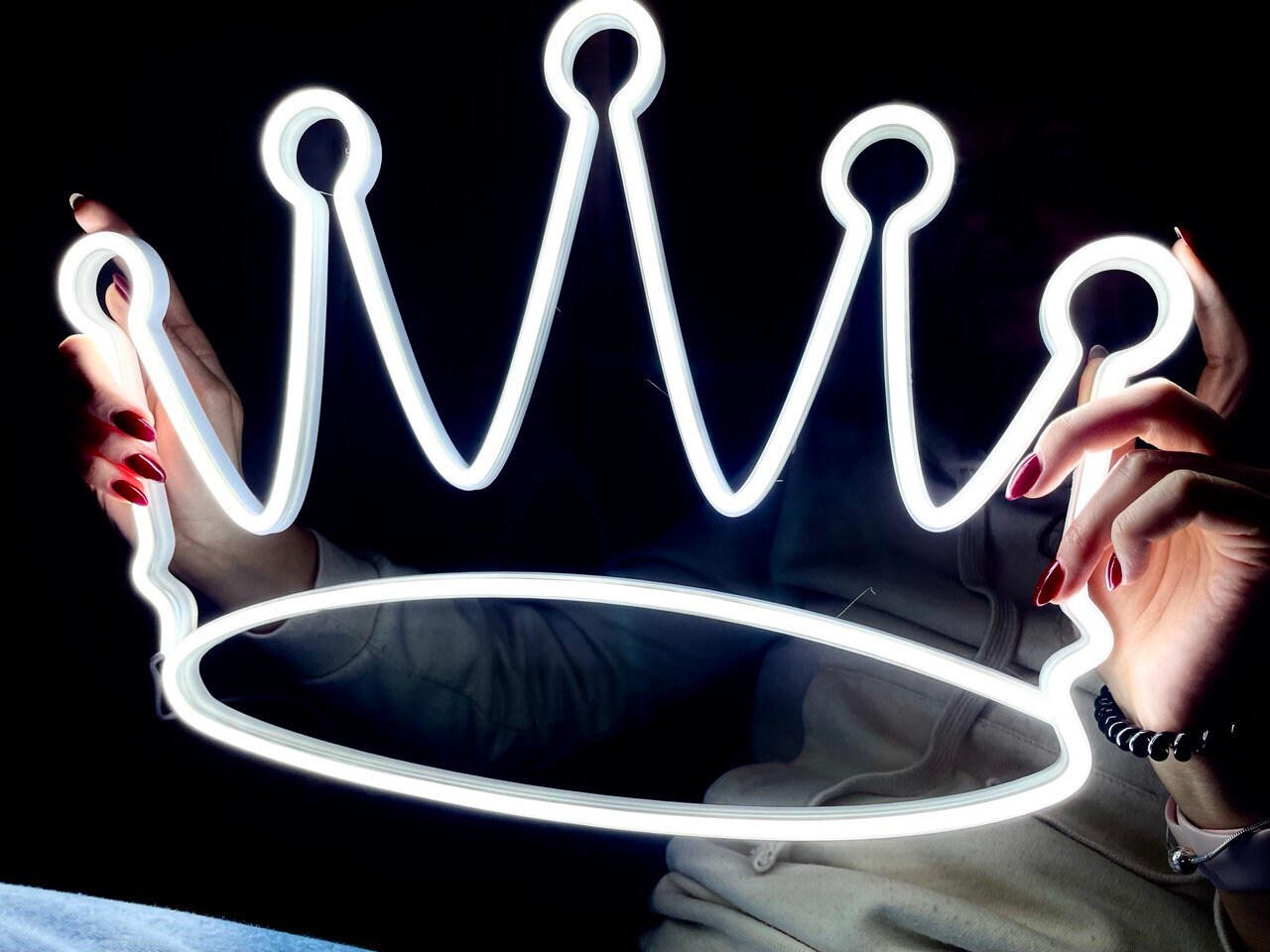 Crown Neon Sign Gift Neon Sign Led Neon Light Sign Led Logo Crown Wall Décor Custom Neon Sign, Bride Party Room Decoration, Neon Crown, gift
