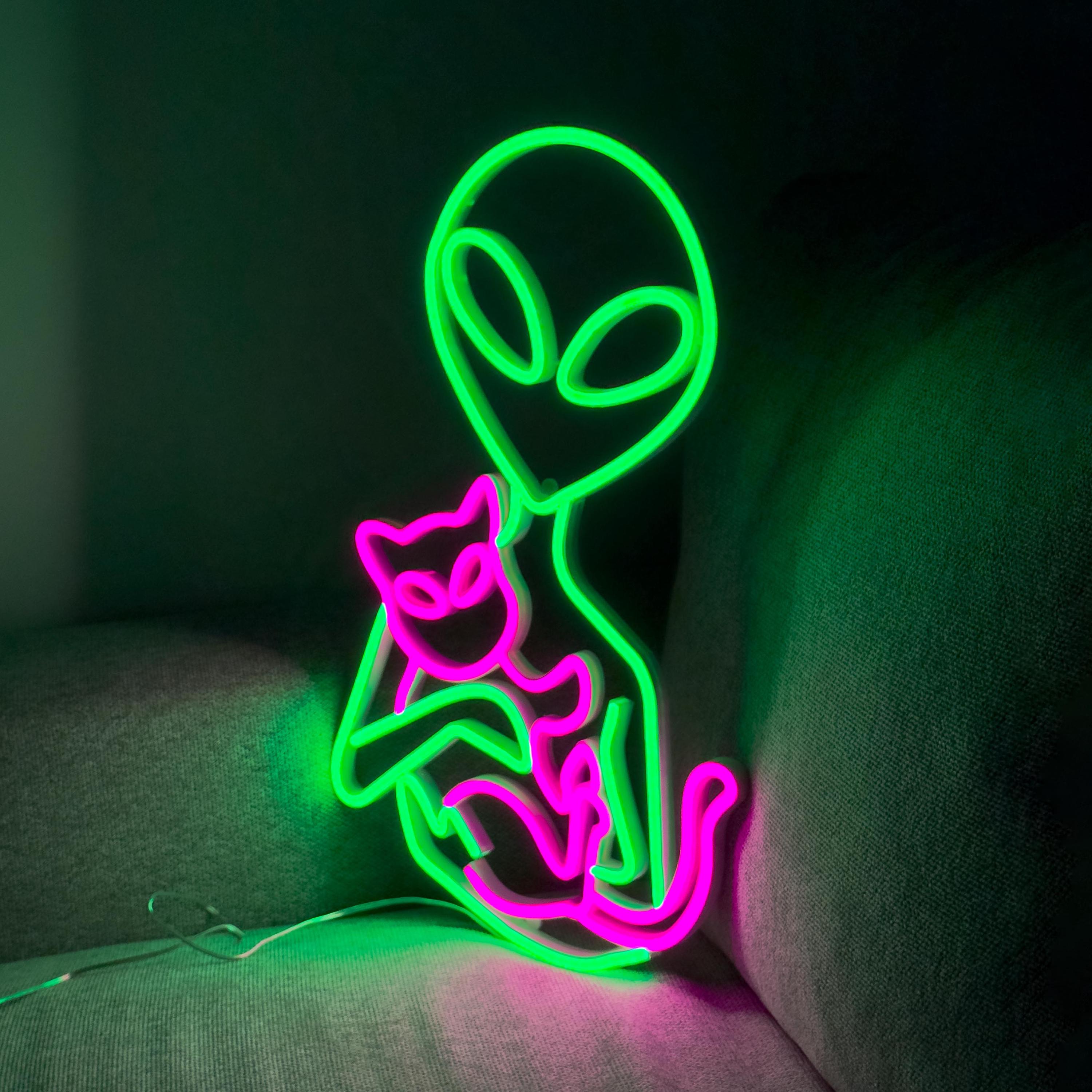 Alien Neon Sign – Dimmable LED Alien Cat Light, Green Neon Sign for Bedroom, Game Room, Man Cave, Party Decor, Gift for Kids & Boys
