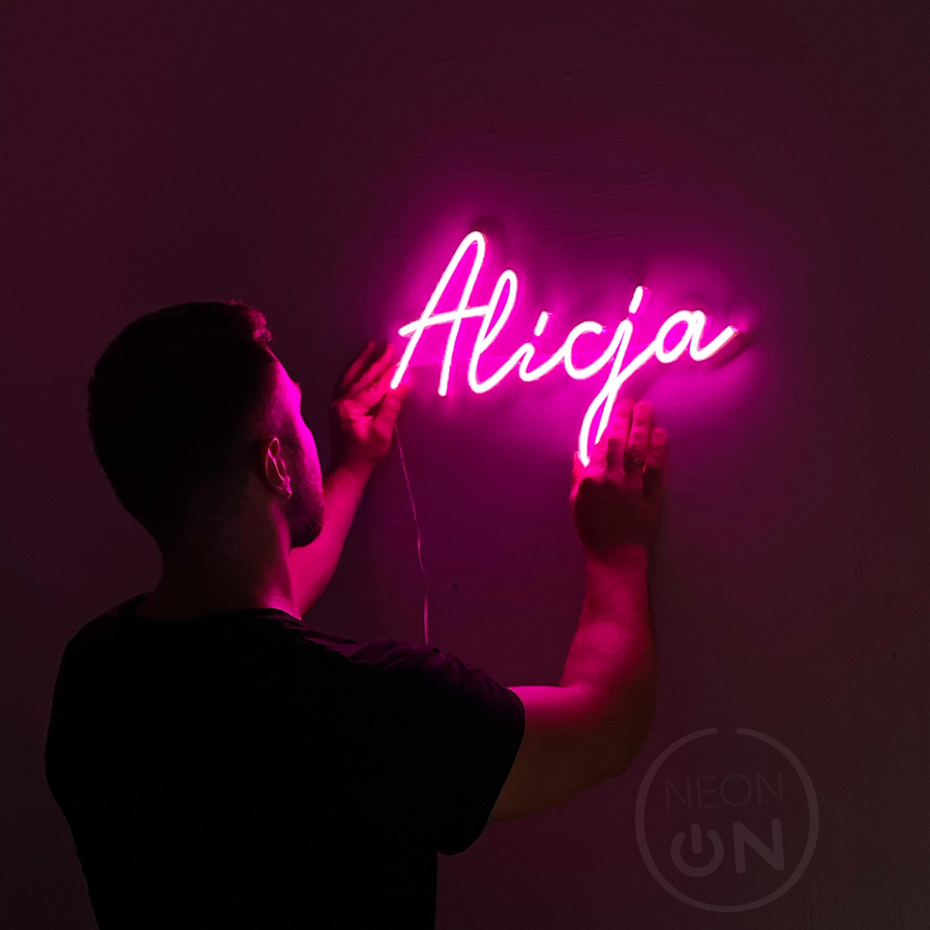 Custom Name Neon Sign – Personalized Gift for Kids, Baby Birthday Party Decor, Girl Room Neon Light, Kid Room Wall Sign, Dorm Wall Lighting
