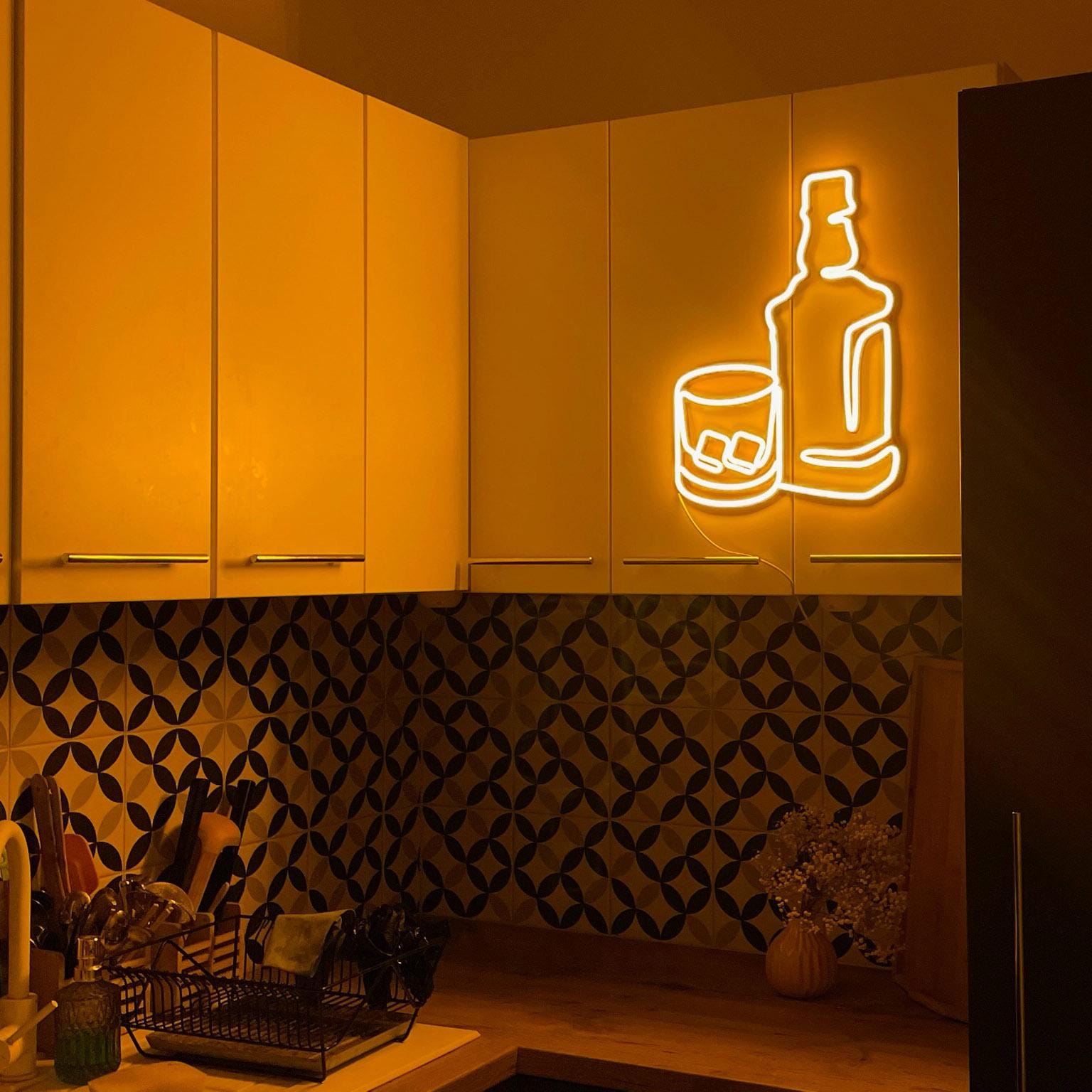 Whiskey Bar Neon Sign – Garage Man Cave Decor, Y2K Retro Light, Rustic Personalized Whiskey Bottle & Glass LED, Gift for Him