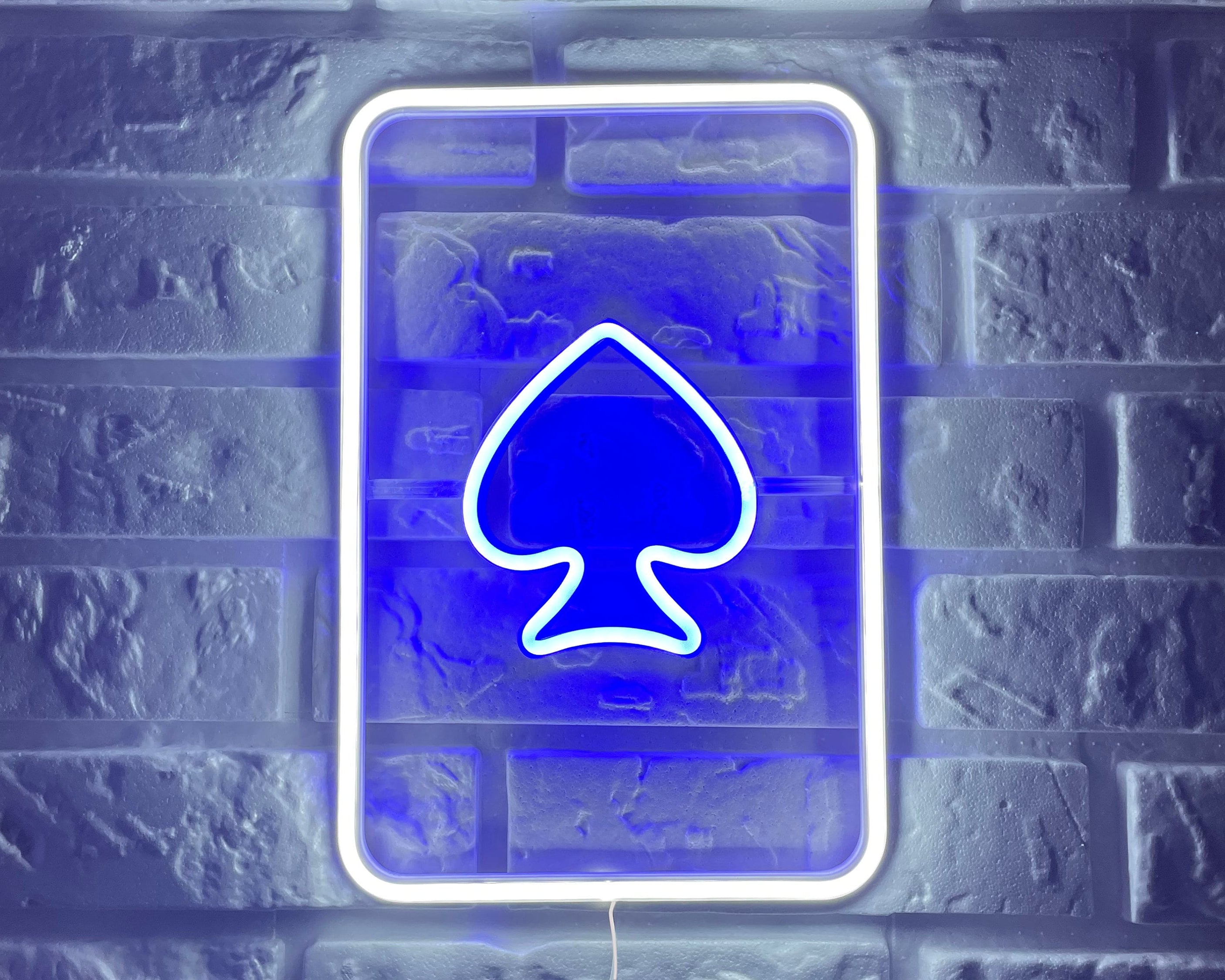 Playing poker card neon sign - Neonon