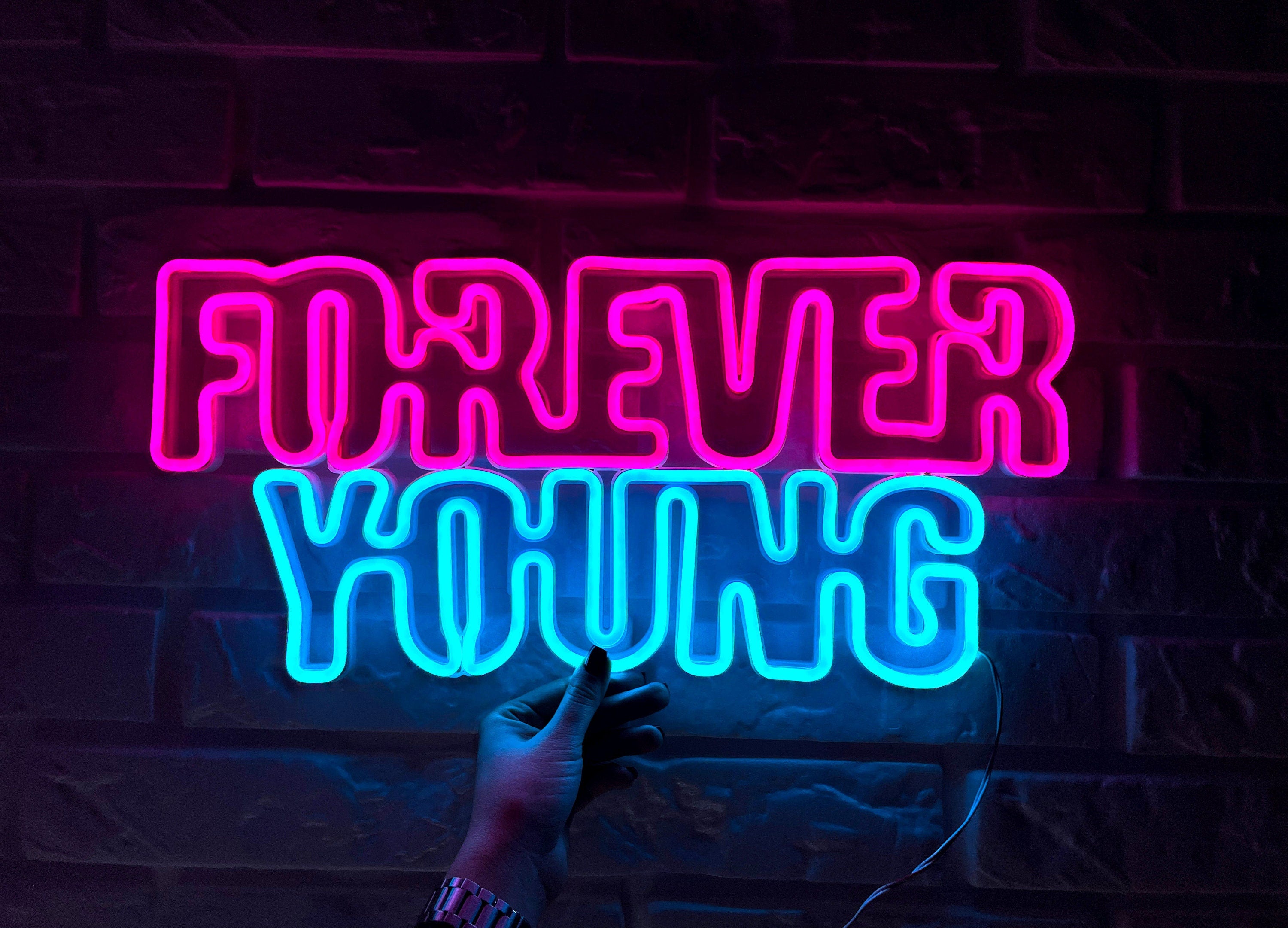 Forever young neon sign - Neonon