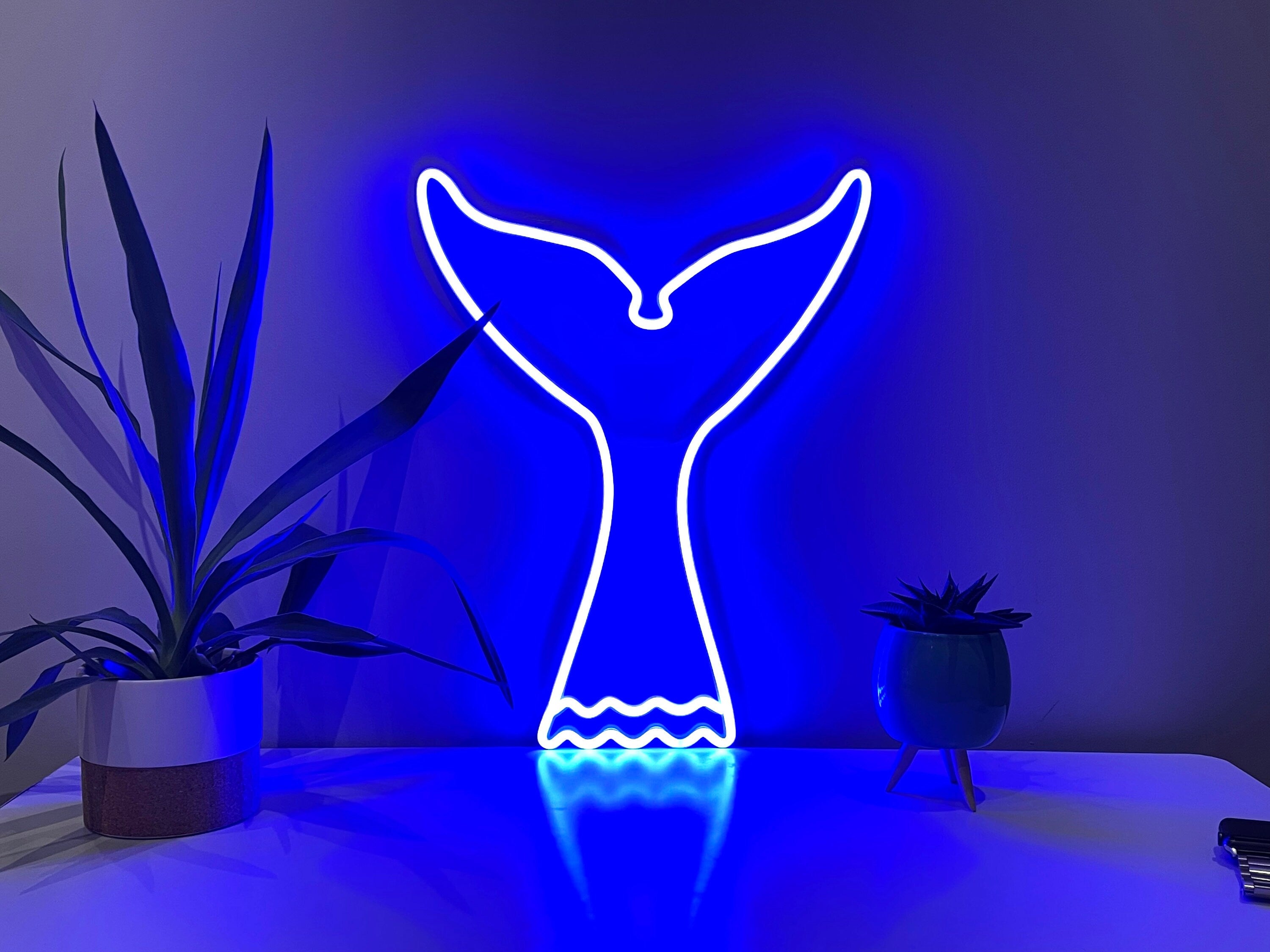 Whale tail neon sign - Neonon