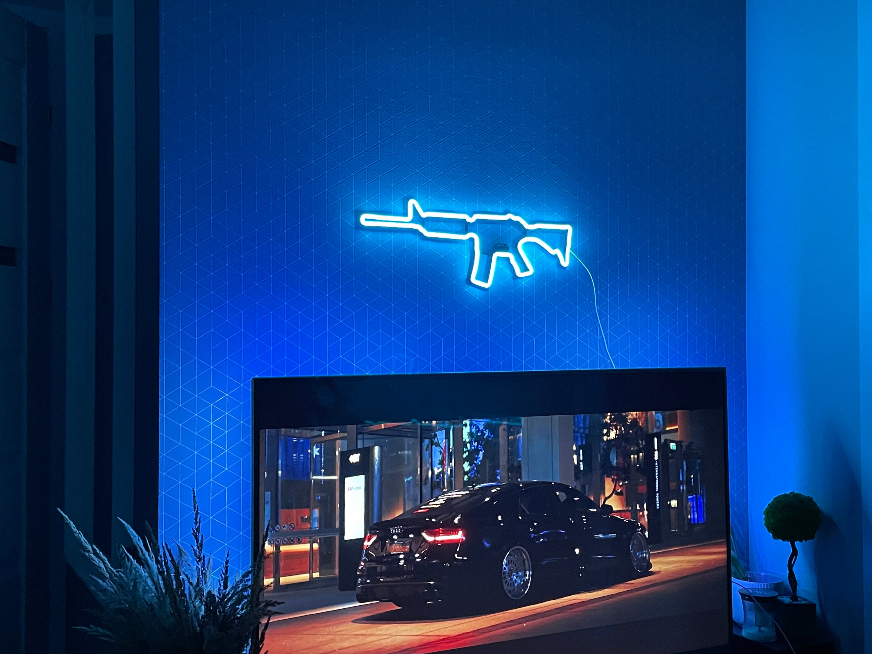 AR 15 rifle neon sign - Neonon