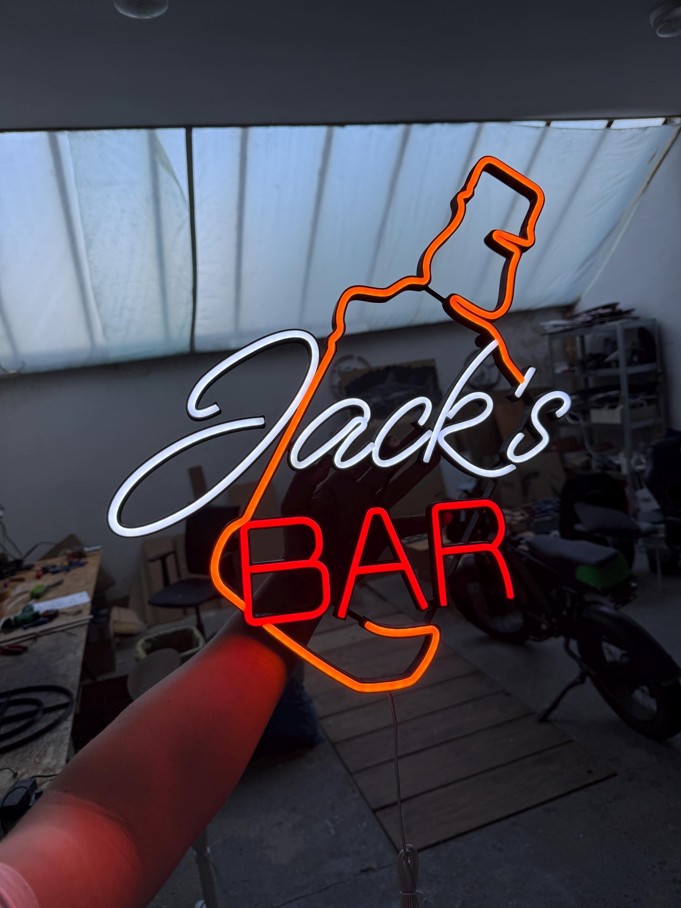 Custom Home Bar Neon Sign – Personalized LED Wall Light for Bar, Pub, or Man Cave – Unique Gift for Him, Dad, or Husband