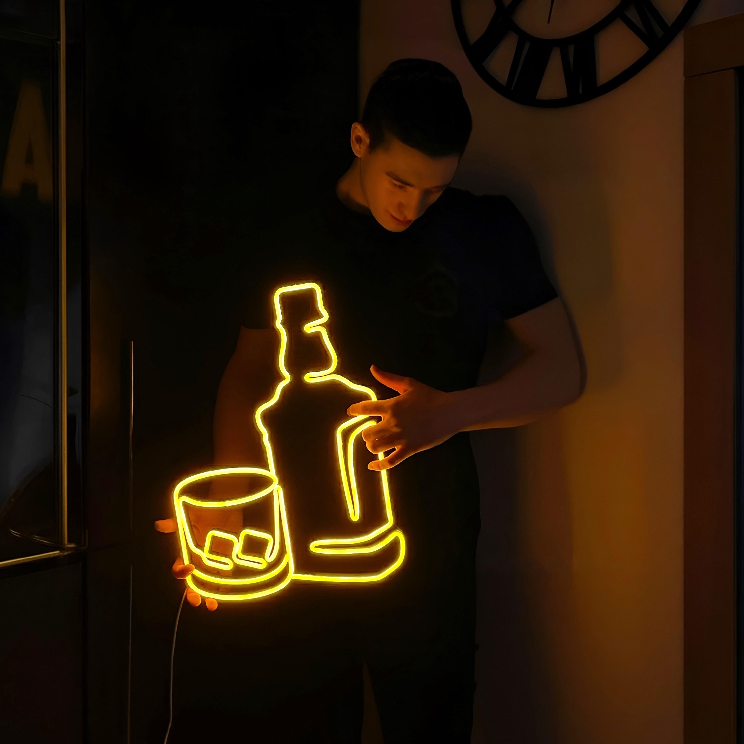 Whiskey Bar Neon Sign – Garage Man Cave Decor, Y2K Retro Light, Rustic Personalized Whiskey Bottle & Glass LED, Gift for Him