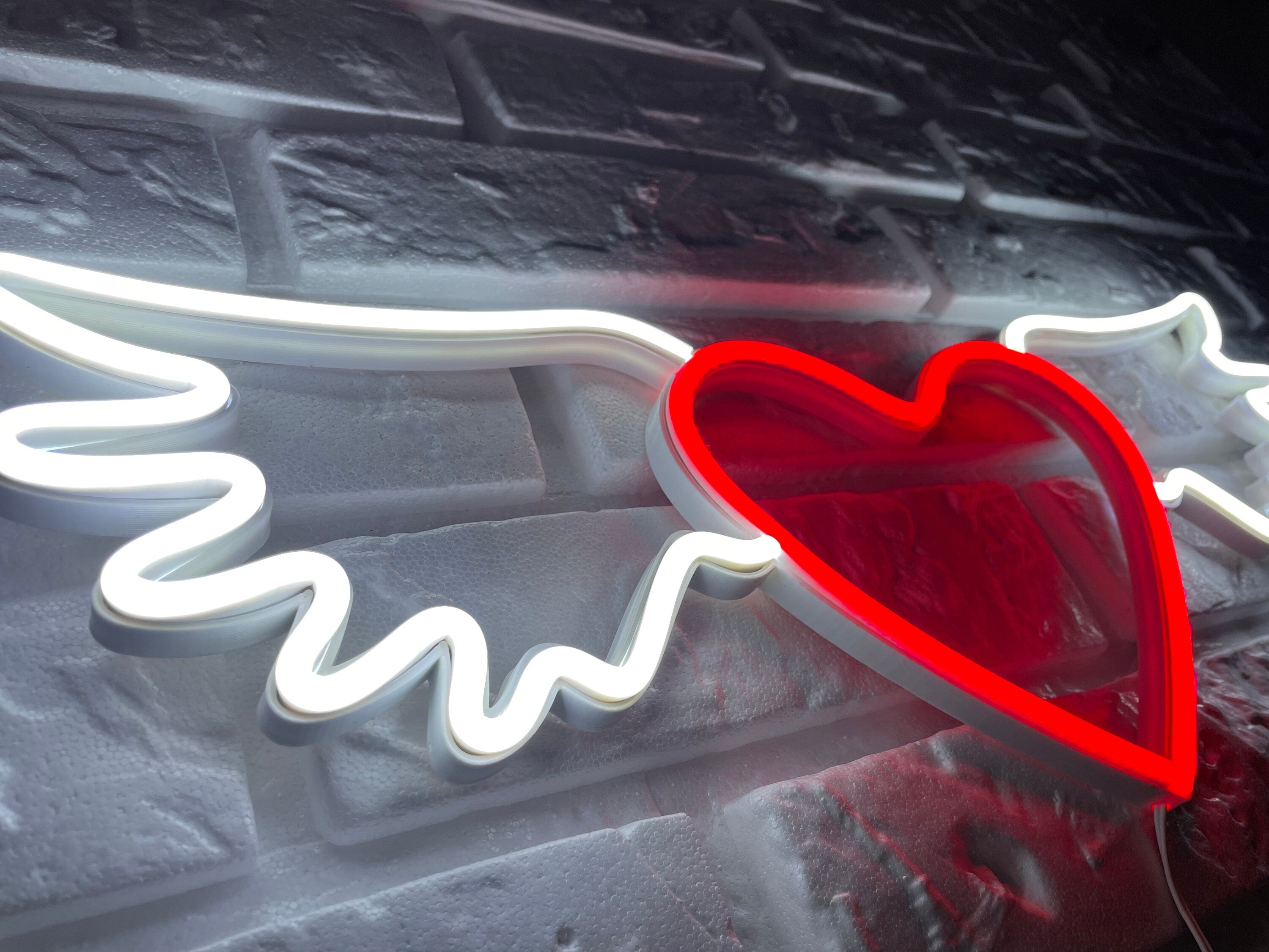 Heart with wings heart neon sign - Neonon