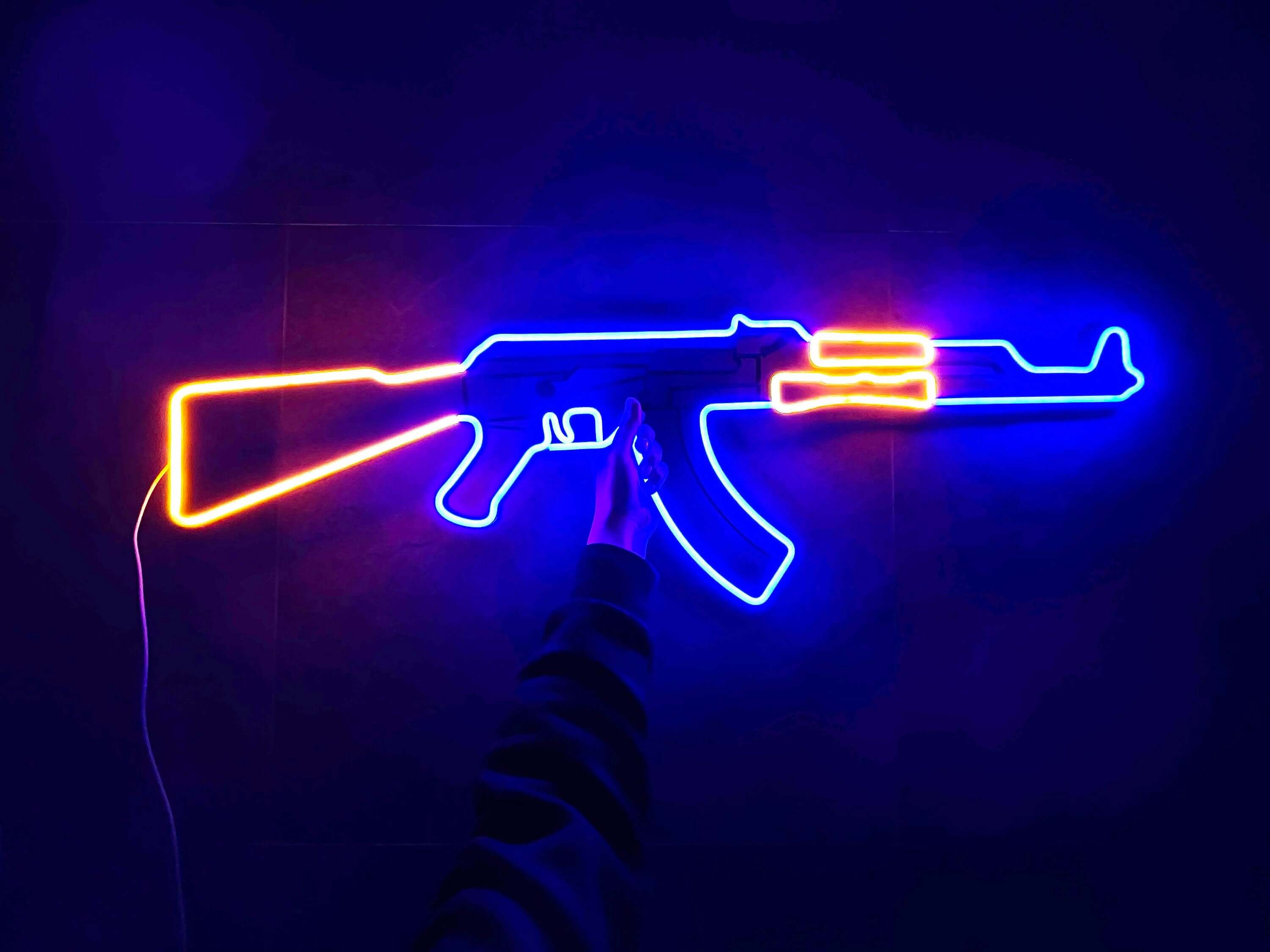 AK 47 neon sign - Neonon