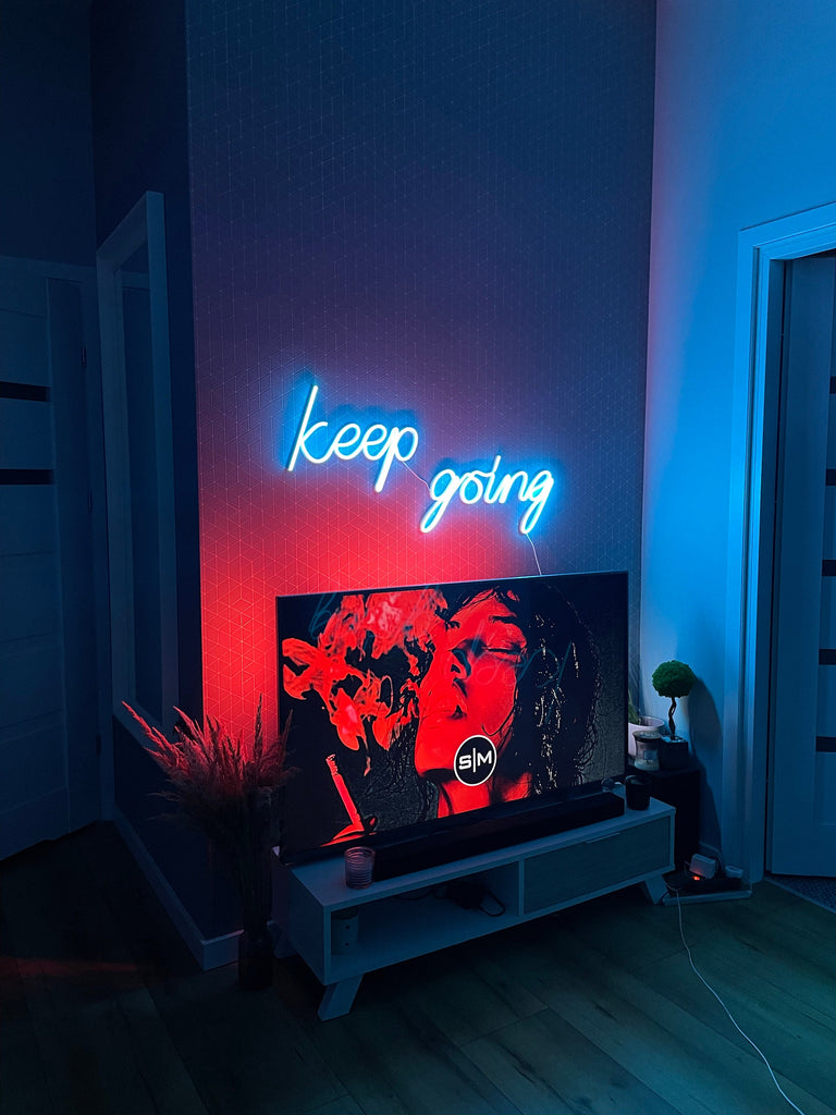 Keep going quote Neon Sign - Neonon