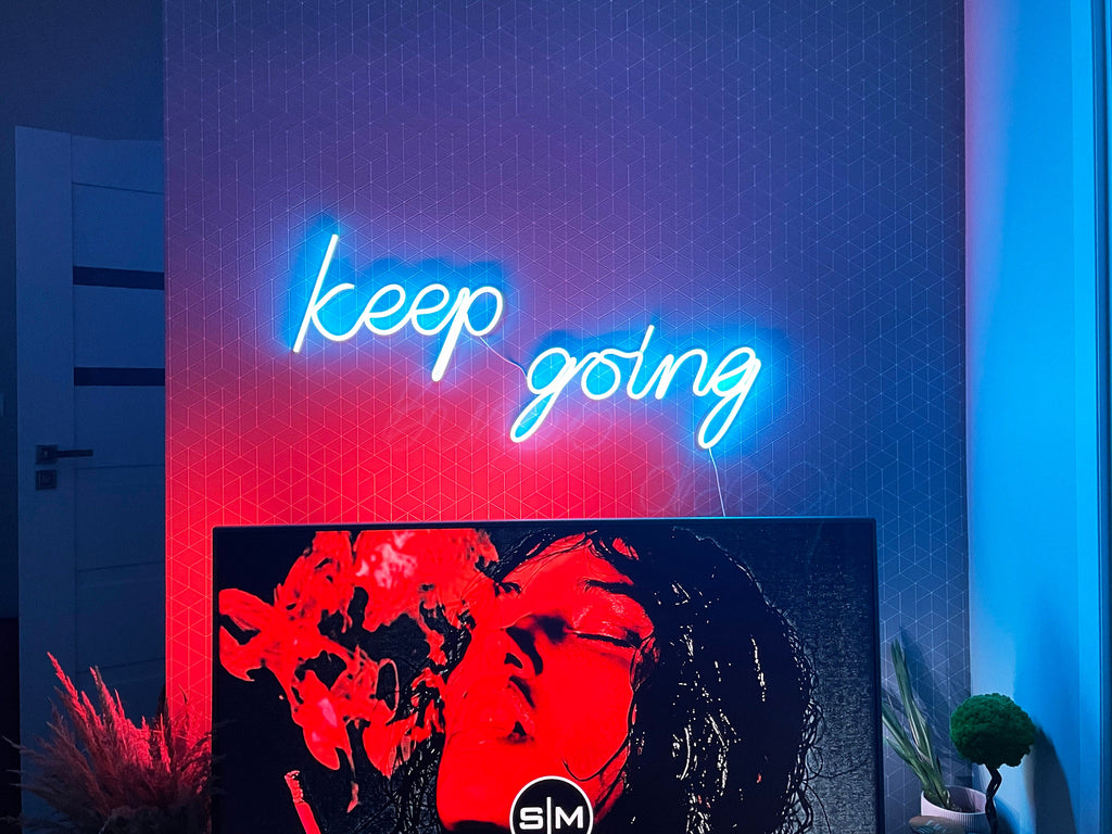 Keep going quote Neon Sign - Neonon