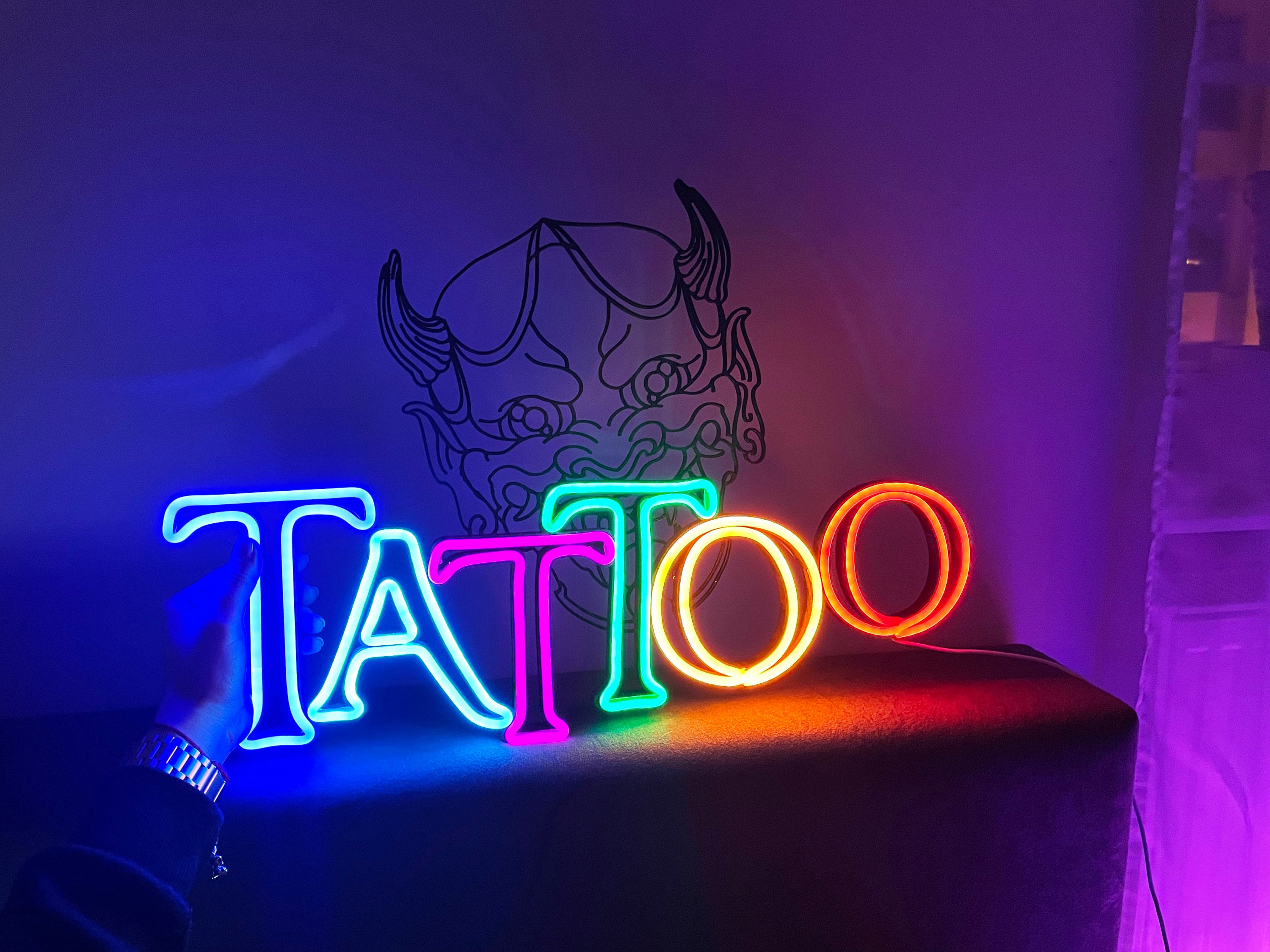 Tattoo with devil head neon sign - Neonon