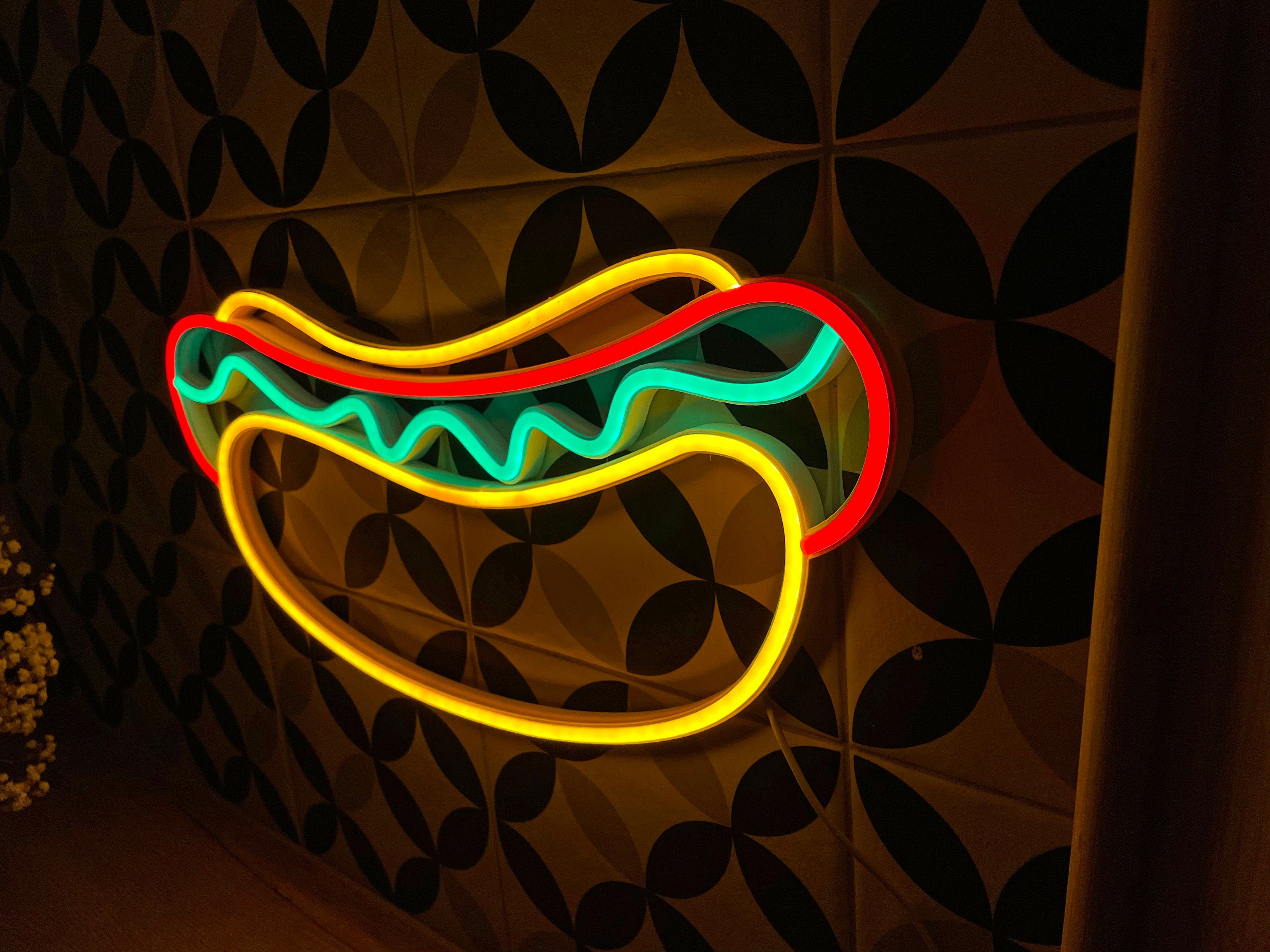 Bar sign hot dog - Neonon