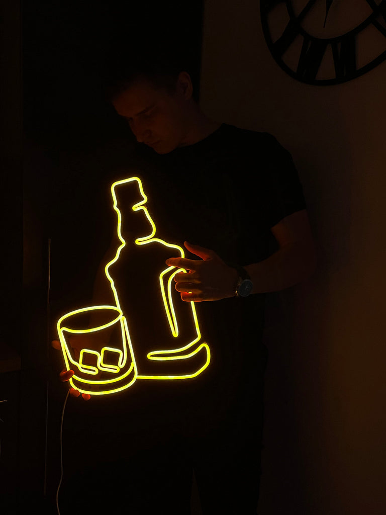 Jack Daniels whisky bootle neon sign - Neonon