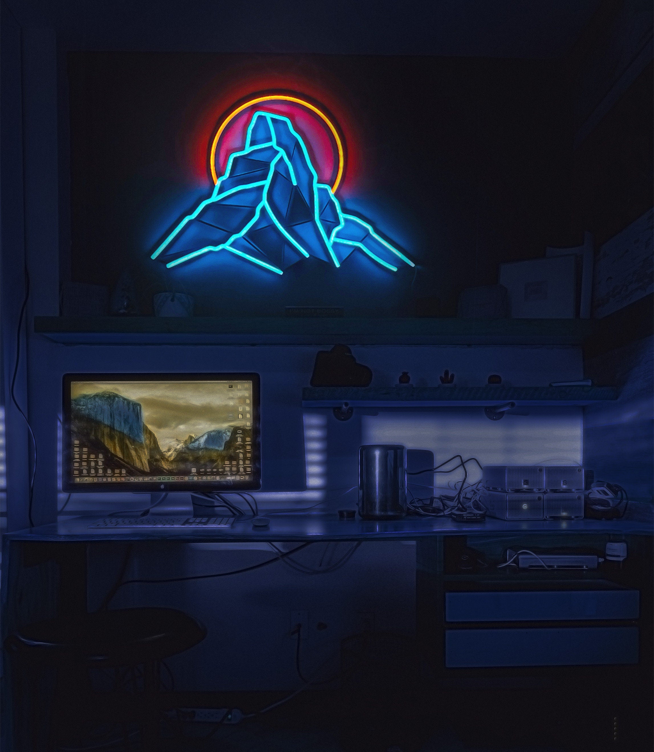 Mountain montehorn neon sign - Neonon