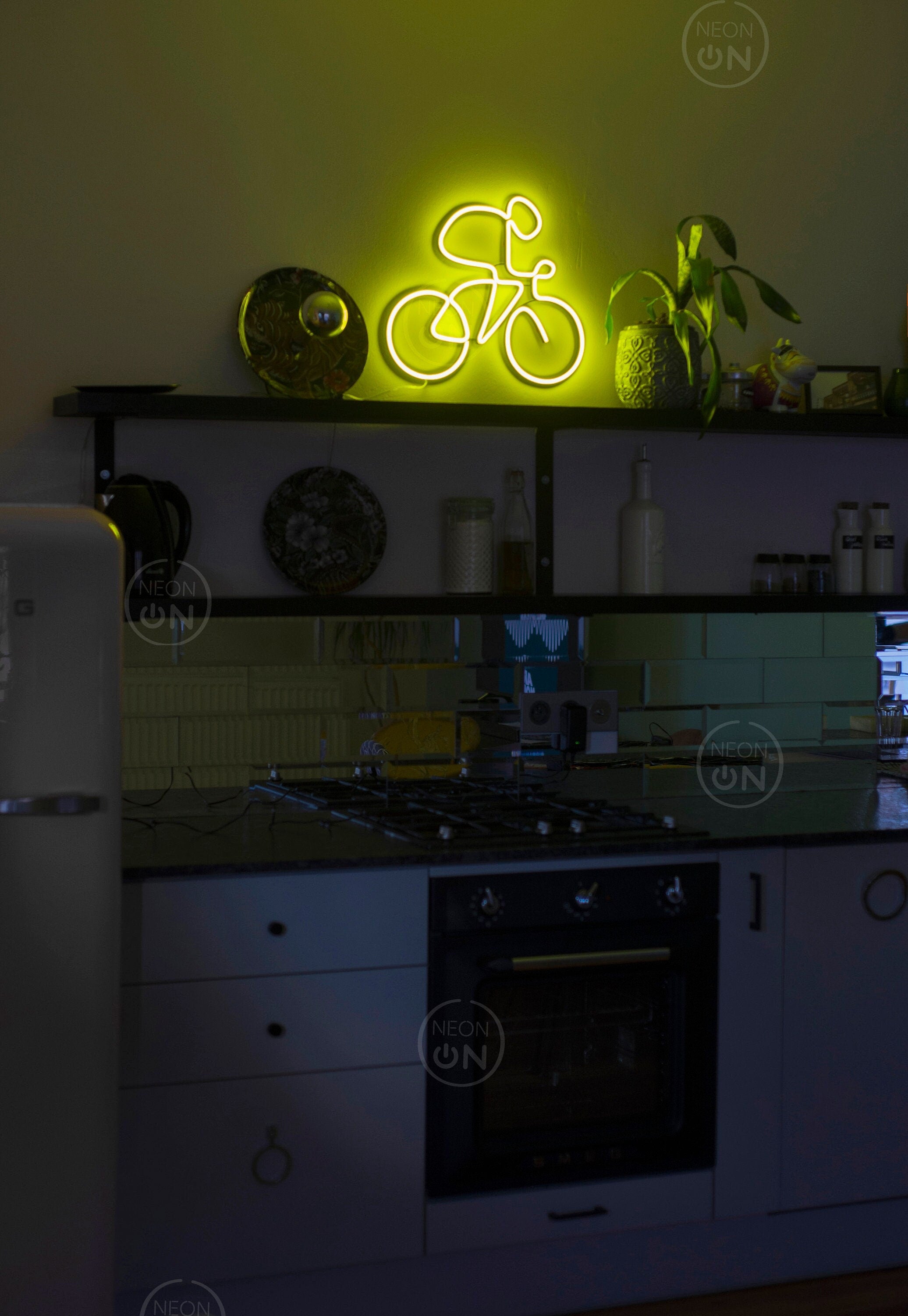 Bicyclist neon sign - Neonon